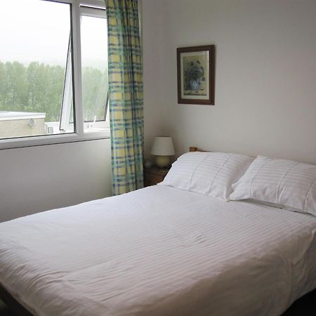 פמברוק Freshwater Bay Holiday Cottages חדר תמונה