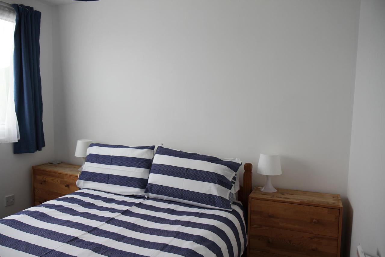 פמברוק Freshwater Bay Holiday Cottages מראה חיצוני תמונה