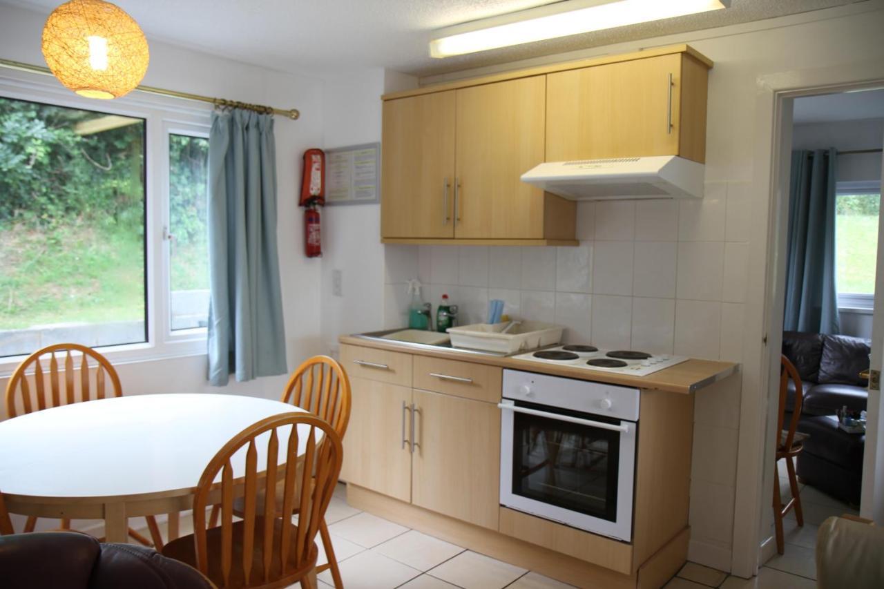 פמברוק Freshwater Bay Holiday Cottages מראה חיצוני תמונה