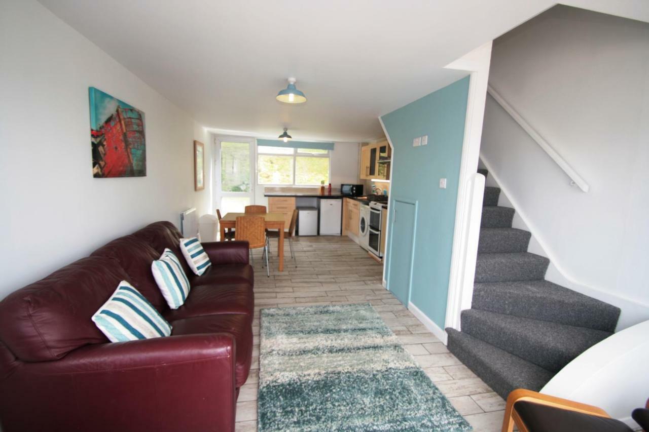 פמברוק Freshwater Bay Holiday Cottages מראה חיצוני תמונה