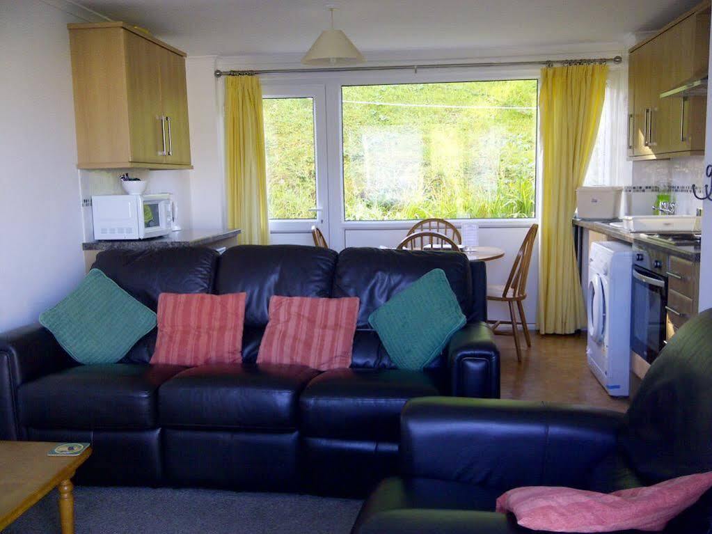פמברוק Freshwater Bay Holiday Cottages מראה חיצוני תמונה